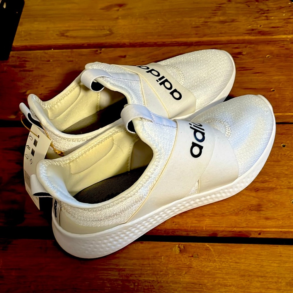 Adidas women shoe! New!